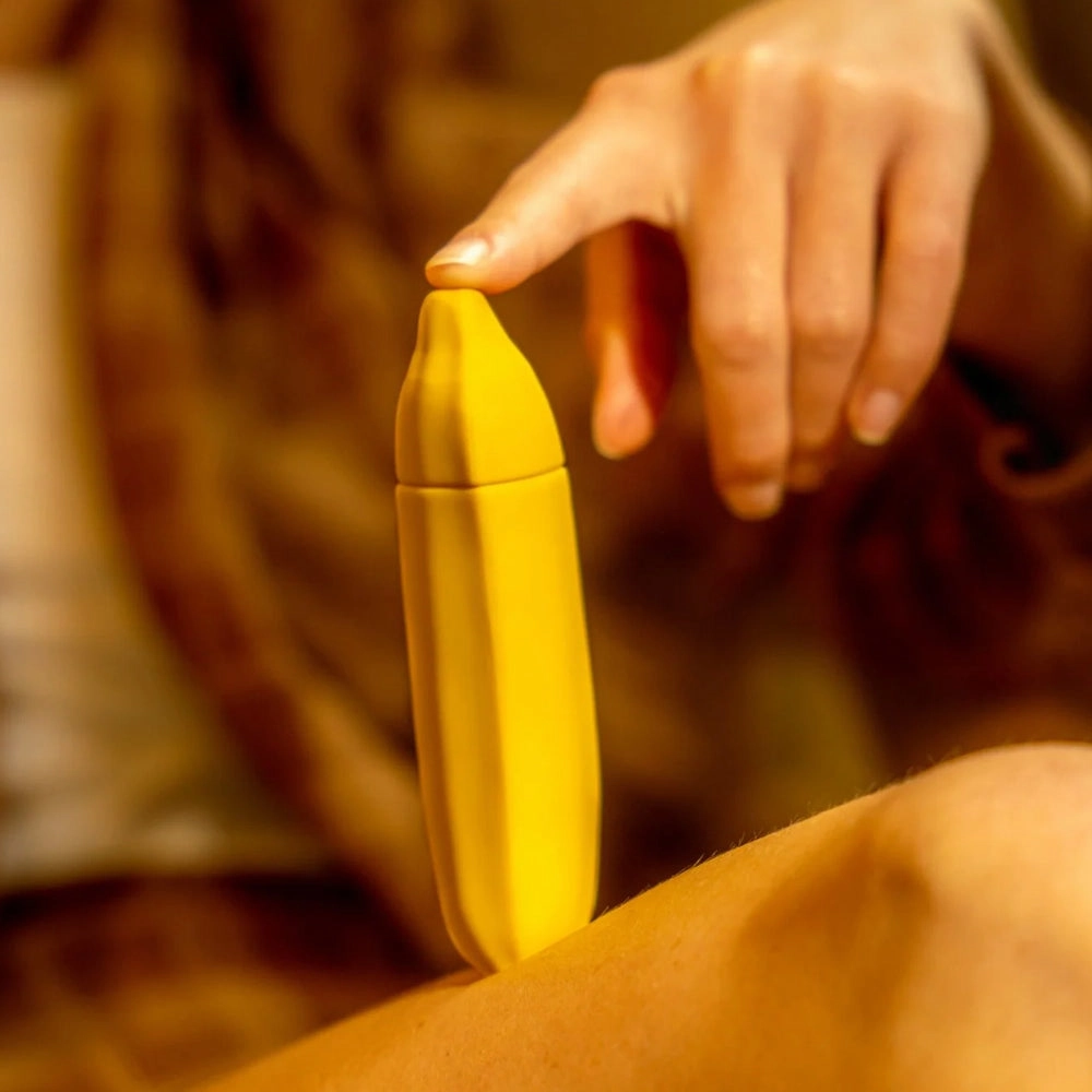 Emojibator Banana Emoji Curved Silicone Mini Vibrator
