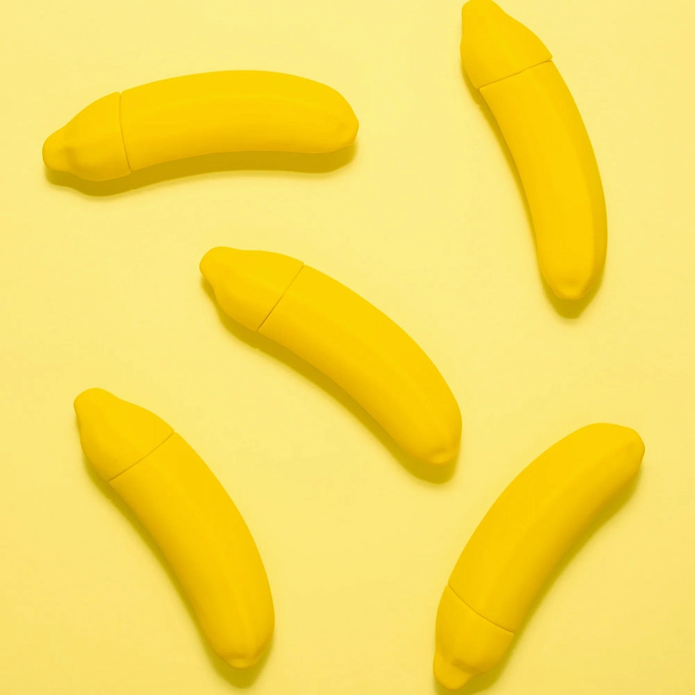 Emojibator Banana Emoji Curved Silicone Mini Vibrator