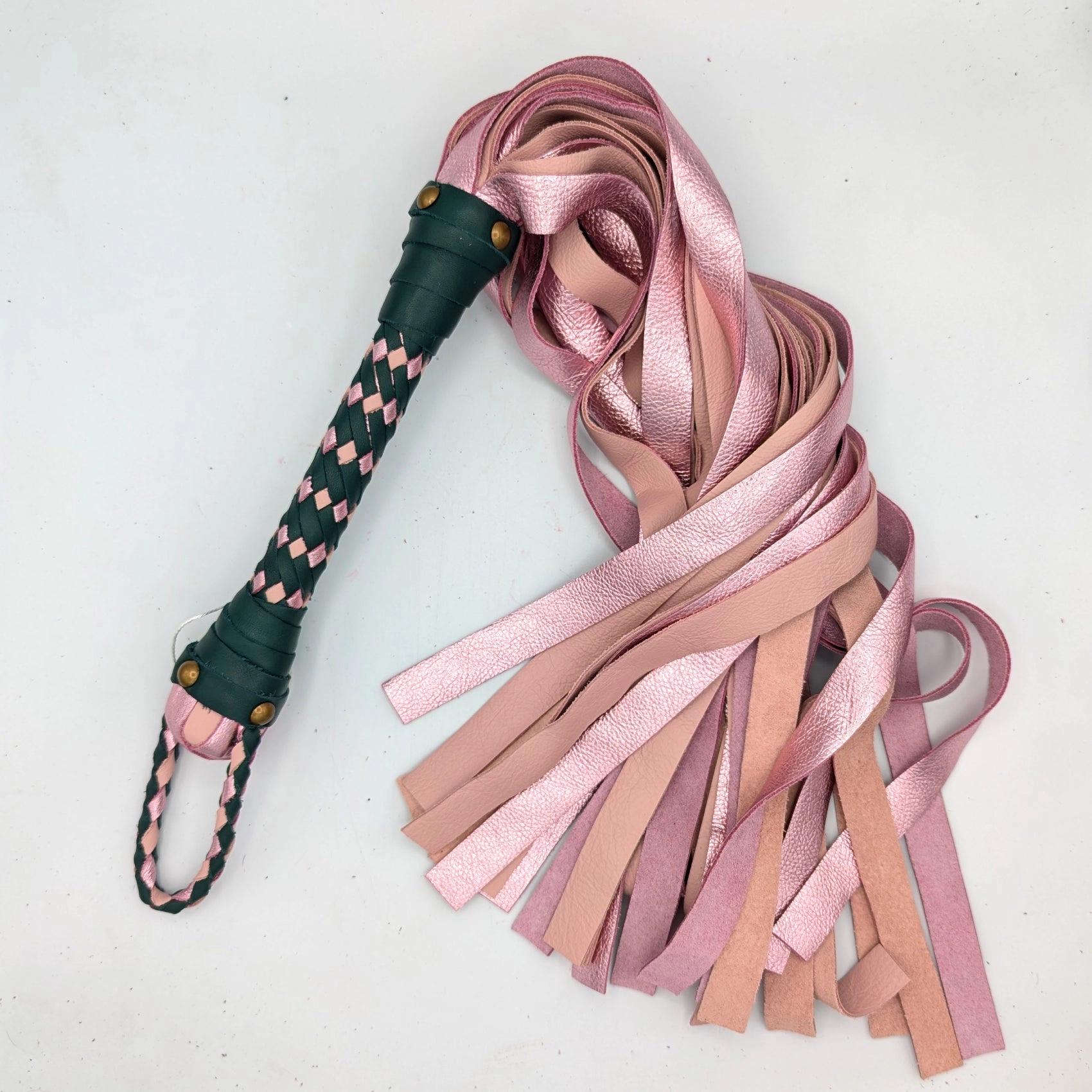READY TO SHIP! Cowhide – Leather Flogger – Standard – Single/Pair – FCSTGNP5825