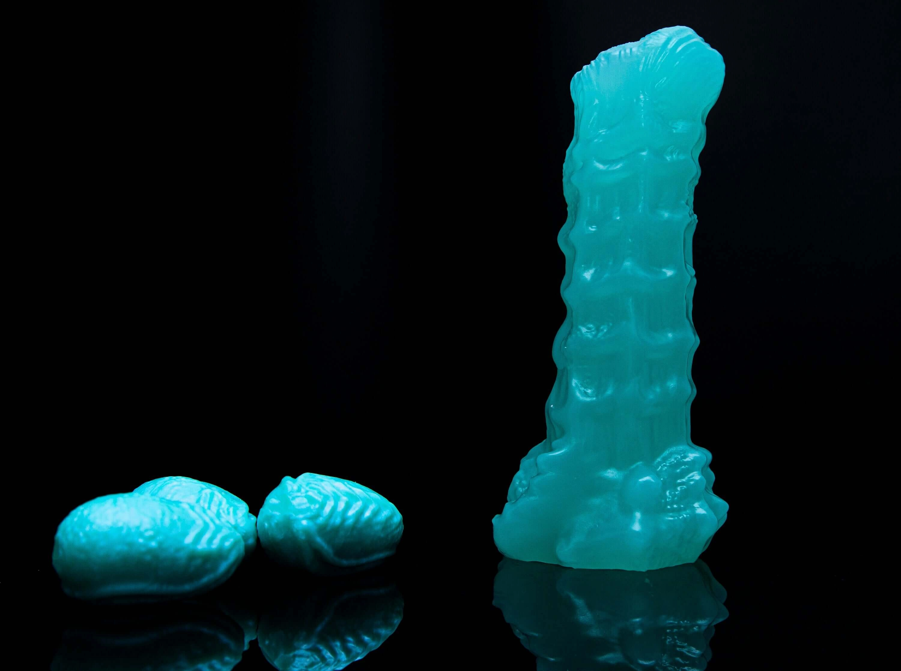 Surprise Me Aquarius the Zodiac Ovipositor with Kelpie Eggs: Jan 20 - Feb 18