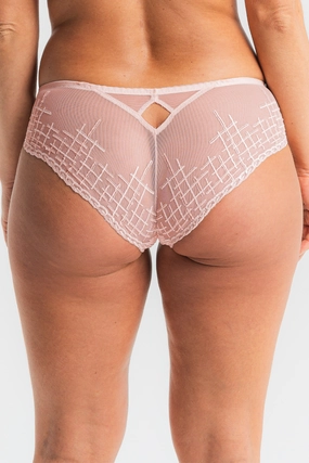Tweegy Embroidered Shorty